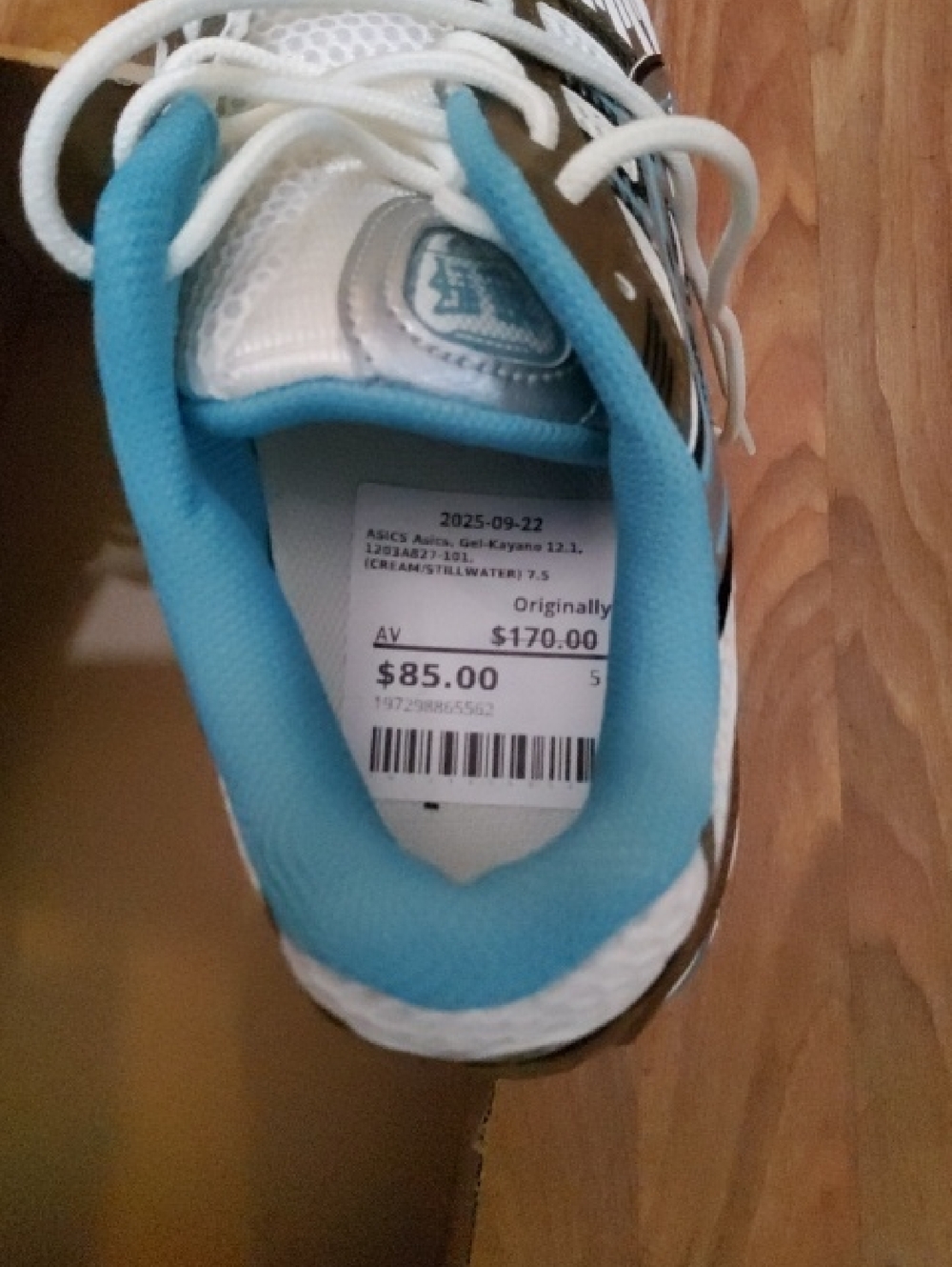 NWT ASICS x KITH Women's Sneakers in White Size Womens 7.5, 9/Mens 6, 7.5 - Picture 9 of 12